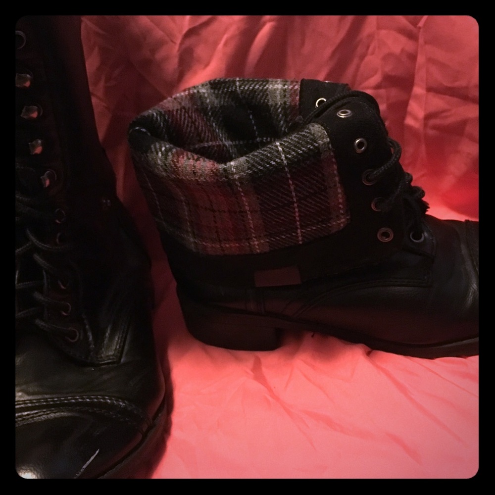 Black fold down combat boots